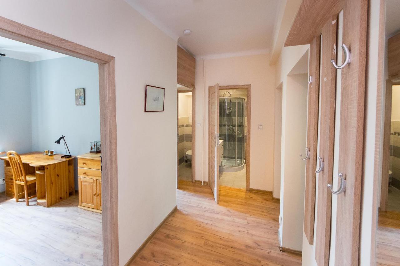 3-Bedroom Flat In City Center P4You Pl Krakow Dış mekan fotoğraf